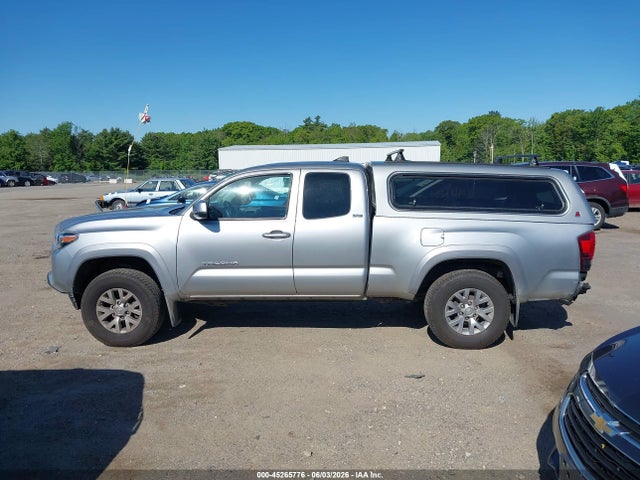 5TFSZ5AN5JX162561 Toyota Tacoma Sr5 V6