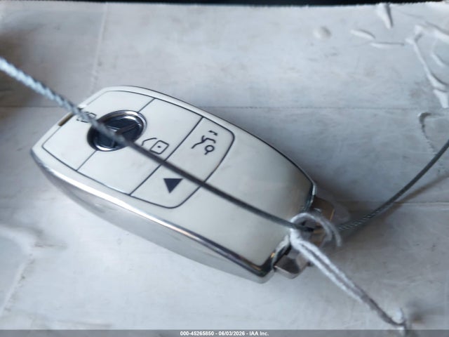 W1N4N4GB9PJ473927 Mercedes-Benz GLA 250