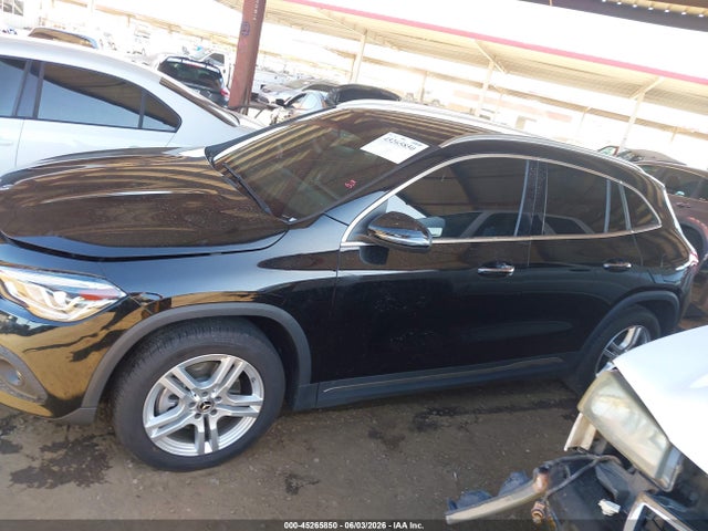 W1N4N4GB9PJ473927 Mercedes-Benz GLA 250
