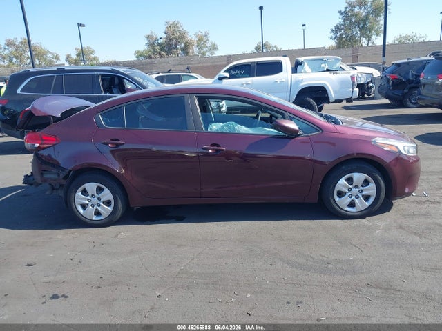 Aukcja sprzedaży 2018 Kia Forte Lx, vin: 3KPFK4A71JE217251, numer aukcji: 45265888