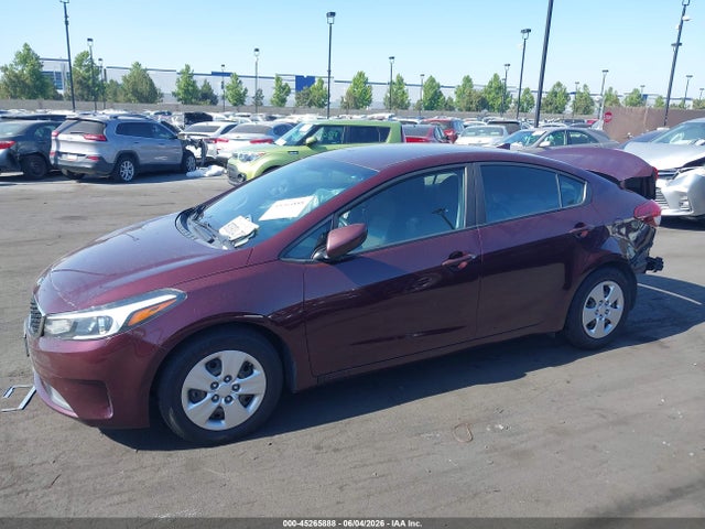 Aukcja sprzedaży 2018 Kia Forte Lx, vin: 3KPFK4A71JE217251, numer aukcji: 45265888