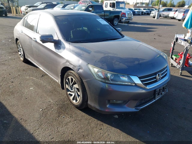 2014 1HGCR2F85EA275183 main image