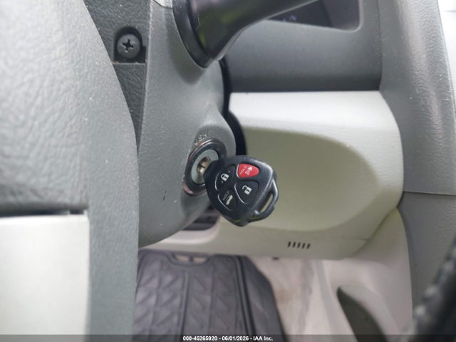 45265920 :رقم المزاد ، 4T1BF3EK1BU120240 vin ، 2011 Toyota Camry Le مزاد بيع