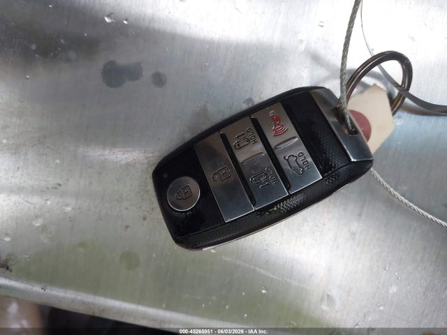 2017 Kia Sedona Lx მანქანა იყიდება აუქციონზე, vin: KNDMB5C16H6284675, აუქციონის ნომერი: 45265951