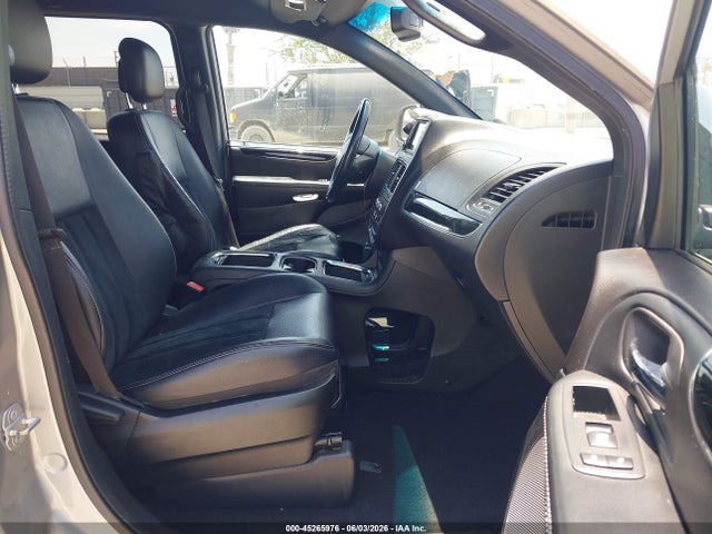 2017 Dodge Grand Caravan Sxt მანქანა იყიდება აუქციონზე, vin: 2C4RDGCG2HR741099, აუქციონის ნომერი: 45265976