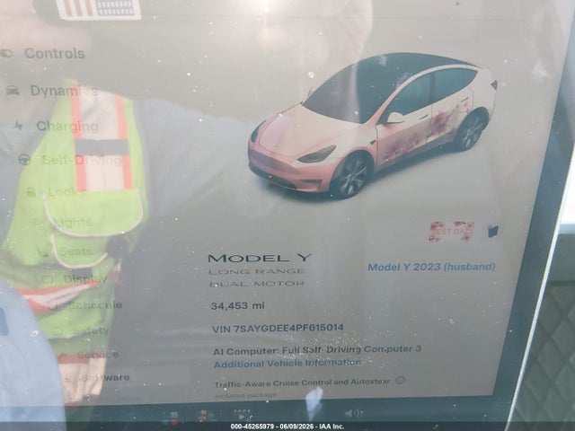 2023 Tesla Model Y Awd/long Range Dual Motor All-wheel Drive მანქანა იყიდება აუქციონზე, vin: 7SAYGDEE4PF615014, აუქციონის ნომერი: 45265979