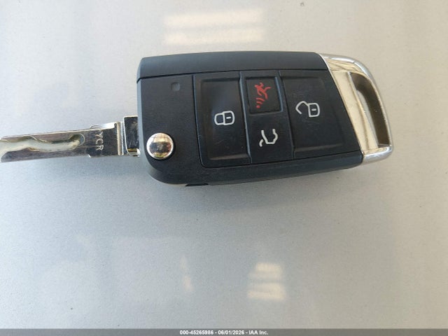 2015 Volkswagen Golf Gti 2.0t S 4-door მანქანა იყიდება აუქციონზე, vin: 3VW5T7AU0FM062038, აუქციონის ნომერი: 45265986