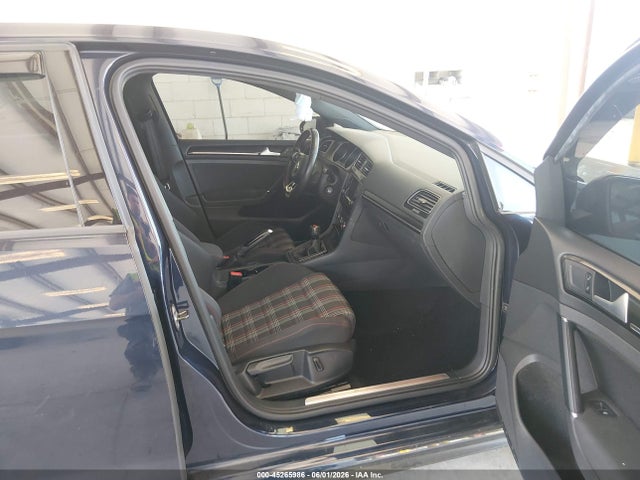 2015 Volkswagen Golf Gti 2.0t S 4-door მანქანა იყიდება აუქციონზე, vin: 3VW5T7AU0FM062038, აუქციონის ნომერი: 45265986