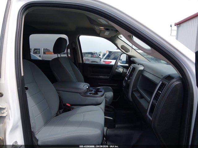 45265996 :رقم المزاد ، 1C6RR7KGXKS634396 vin ، 2019 Ram 1500 Classic Tradesman  4x4 5'7 Box مزاد بيع