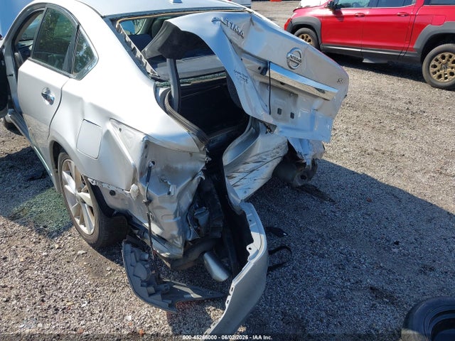 Продажа на аукционе авто 2015 Nissan Altima 2.5 Sl, vin: 1N4AL3AP8FC260930, номер лота: 45266000