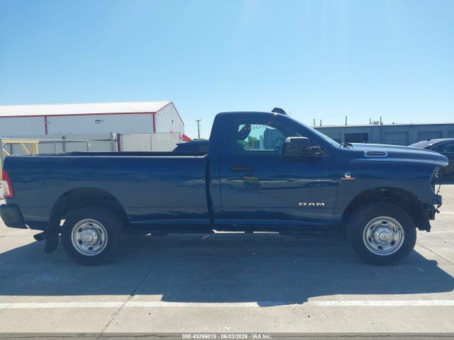 45266015 :رقم المزاد ، 3C6MR4AL1NG189811 vin ، 2022 Ram 2500 Tradesman  4x2 8' Box مزاد بيع