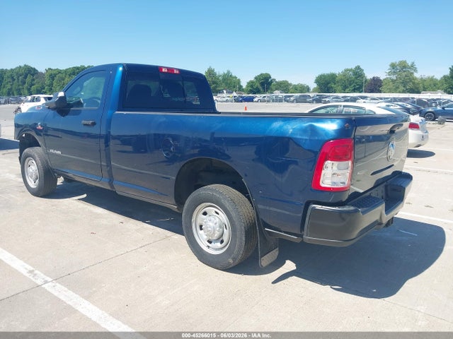 45266015 :رقم المزاد ، 3C6MR4AL1NG189811 vin ، 2022 Ram 2500 Tradesman  4x2 8' Box مزاد بيع