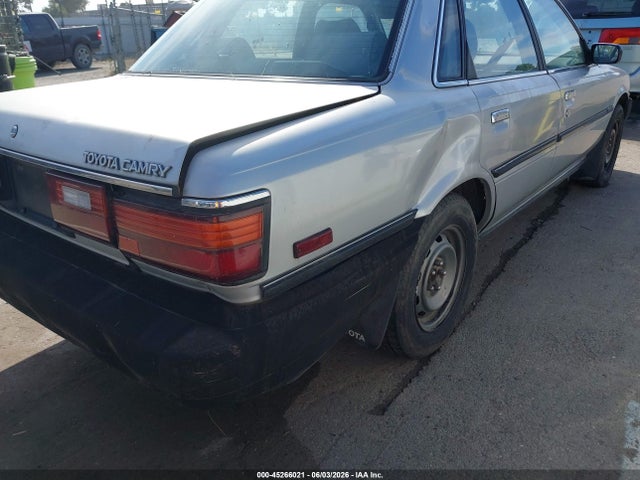 Продажа на аукционе авто 1989 Toyota Camry Dlx, vin: 4T1SV21E0KU083761, номер лота: 45266021