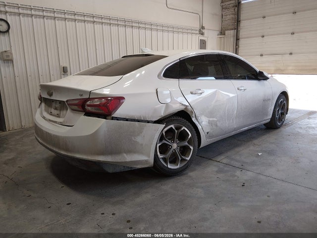 1G1ZD5ST3LF111068 Chevrolet Malibu Fwd Lt