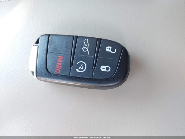Продажа на аукционе авто 2017 Jeep Grand Cherokee Limited 4x4, vin: 1C4RJFBG6HC940279, номер лота: 45266061