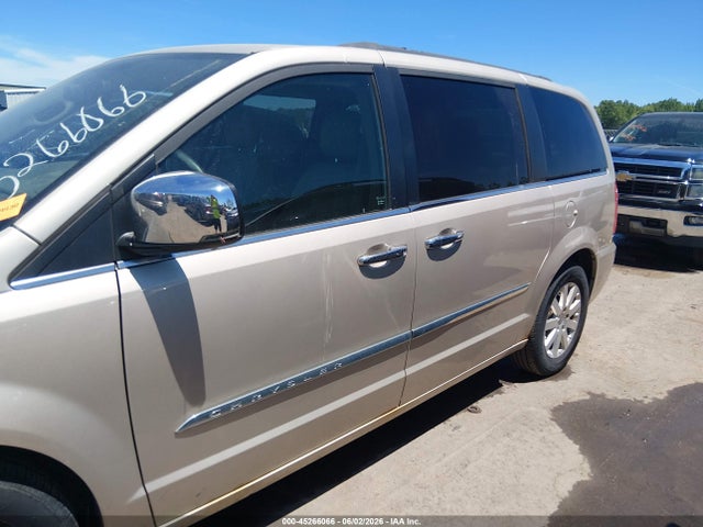 2012 Chrysler Town & Country Touring-l მანქანა იყიდება აუქციონზე, vin: 2C4RC1CG8CR393303, აუქციონის ნომერი: 45266066