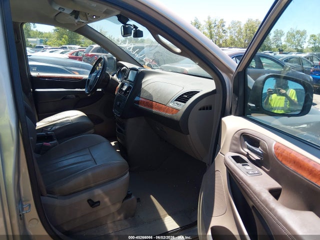 2012 Chrysler Town & Country Touring-l მანქანა იყიდება აუქციონზე, vin: 2C4RC1CG8CR393303, აუქციონის ნომერი: 45266066