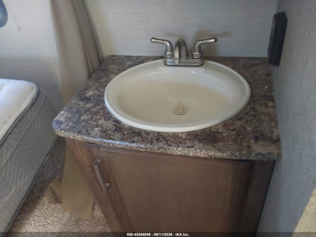 Keystone Rv Cougar 2016 4YDF26R28GV508500 Image 16