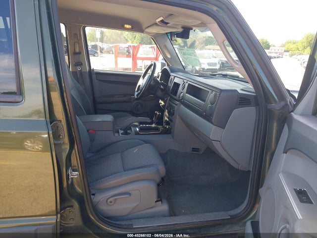 45266102 :رقم المزاد ، 1J8HG48K57C690325 vin ، 2007 Jeep Commander Sport مزاد بيع