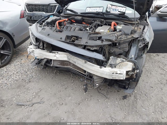 Honda Insight Touring 2019 19XZE4F95KE003525 Image 6