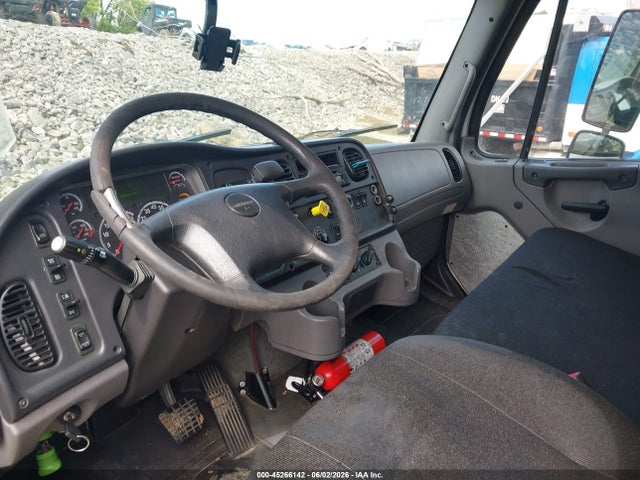 2017 Freightliner M2 106 მანქანა იყიდება აუქციონზე, vin: 1FVACWDTXHHHV9939, აუქციონის ნომერი: 45266142