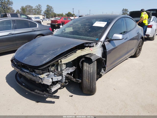 Tesla Model 3 Long Range All-wheel Drive 2025 5YJ3E1EB4SF966676 Image 2