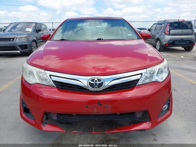 2014 Toyota Camry Le მანქანა იყიდება აუქციონზე, vin: 4T4BF1FK0ER371134, აუქციონის ნომერი: 45266150