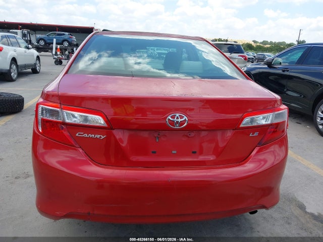 2014 Toyota Camry Le მანქანა იყიდება აუქციონზე, vin: 4T4BF1FK0ER371134, აუქციონის ნომერი: 45266150