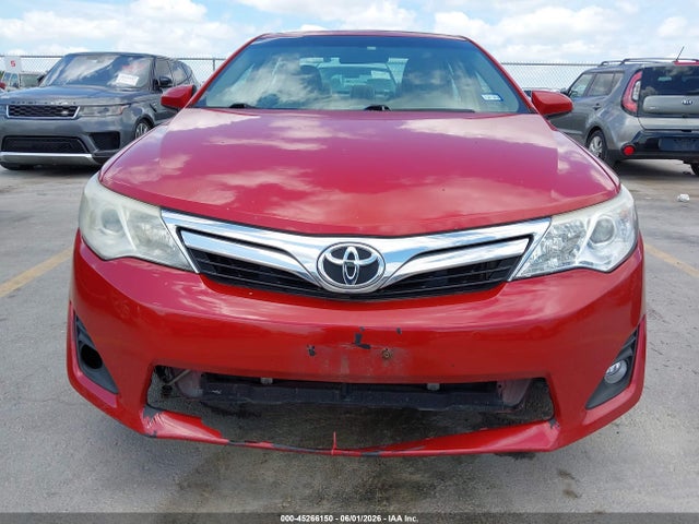 2014 Toyota Camry Le მანქანა იყიდება აუქციონზე, vin: 4T4BF1FK0ER371134, აუქციონის ნომერი: 45266150