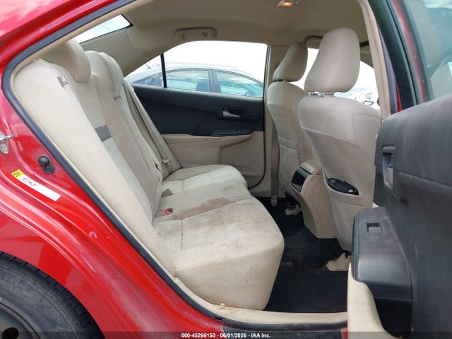 2014 Toyota Camry Le მანქანა იყიდება აუქციონზე, vin: 4T4BF1FK0ER371134, აუქციონის ნომერი: 45266150