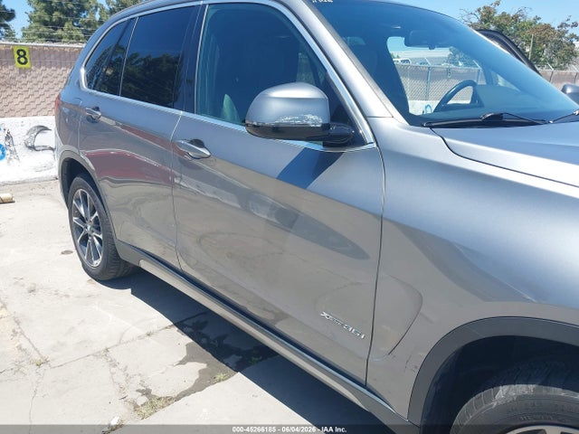 45266185 :رقم المزاد ، 5UXKR0C33H0X77318 vin ، 2017 Bmw X5 Xdrive35i مزاد بيع
