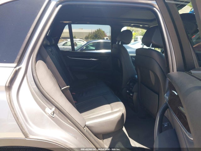 45266185 :رقم المزاد ، 5UXKR0C33H0X77318 vin ، 2017 Bmw X5 Xdrive35i مزاد بيع