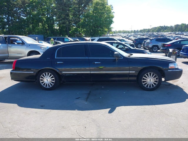 Aukcja sprzedaży 2004 Lincoln Town Car Ultimate, vin: 1LNHM83W74Y680133, numer aukcji: 45266193