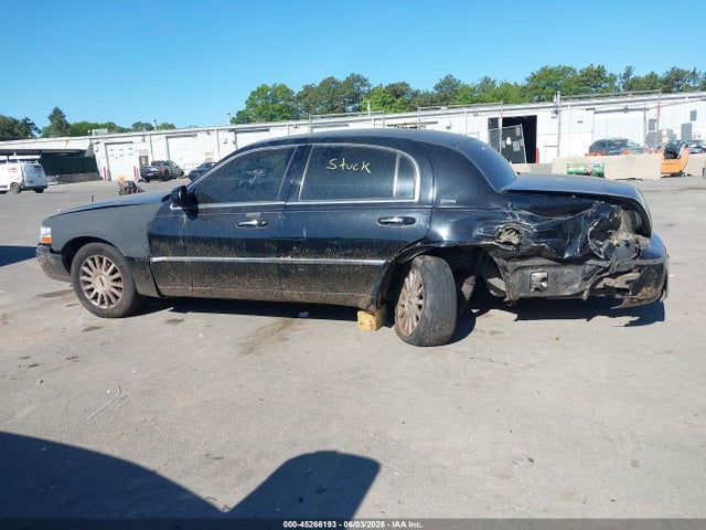 Aukcja sprzedaży 2004 Lincoln Town Car Ultimate, vin: 1LNHM83W74Y680133, numer aukcji: 45266193