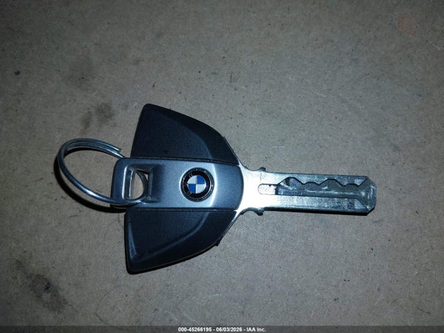 45266195 :رقم المزاد ، WB10P2302S6L81589 vin ، 2025 Bmw S 1000 Rr مزاد بيع