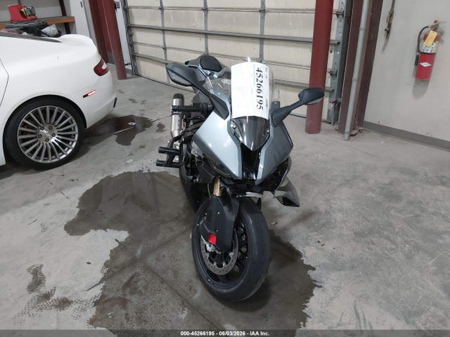 45266195 :رقم المزاد ، WB10P2302S6L81589 vin ، 2025 Bmw S 1000 Rr مزاد بيع
