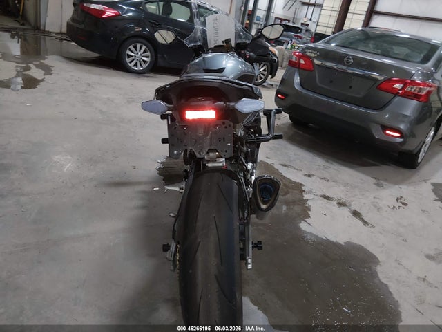45266195 :رقم المزاد ، WB10P2302S6L81589 vin ، 2025 Bmw S 1000 Rr مزاد بيع