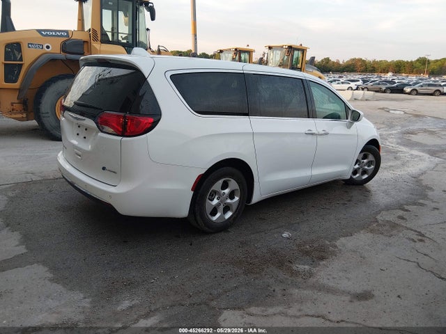 2018 Chrysler Pacifica Hybrid Touring Plus მანქანა იყიდება აუქციონზე, vin: 2C4RC1H7XJR355223, აუქციონის ნომერი: 45266292