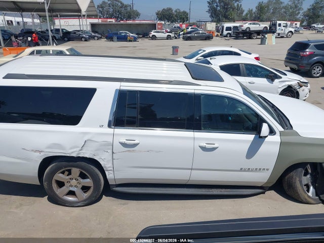 Chevrolet Suburban Lt 2017 1GNSCHKC7HR408063 Image 13