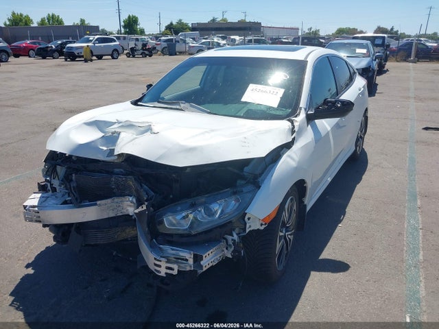 Продажа на аукционе авто 2016 Honda Civic Ex-t, vin: 2HGFC1F37GH647186, номер лота: 45266322