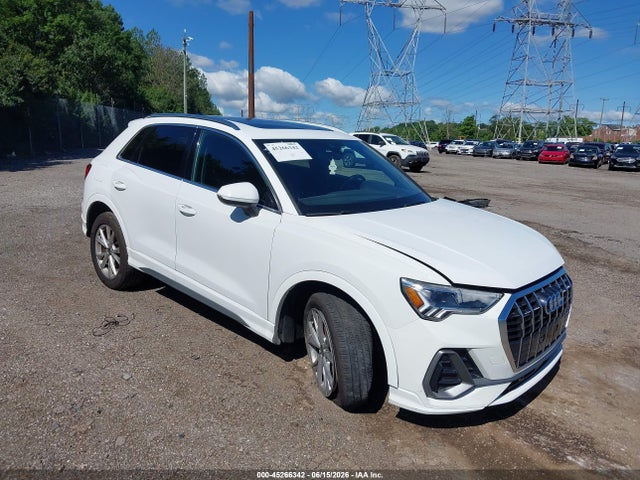 Aukcja sprzedaży 2023 Audi Q3 Premium 45 Tfsi S Line Quattro Tiptronic, vin: WA1DECF31P1109152, numer aukcji: 45266342
