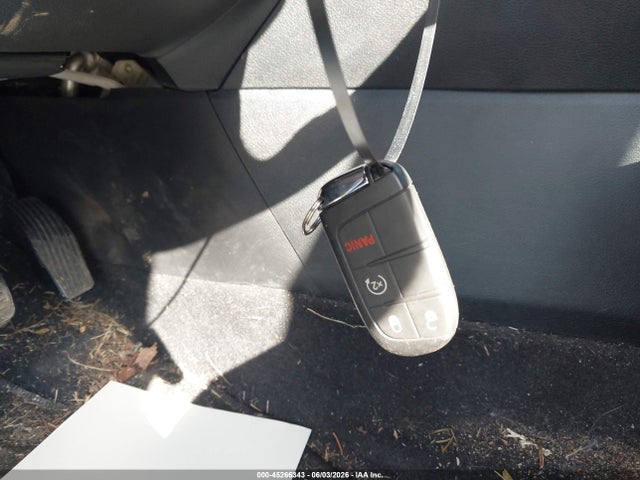 Продажа на аукционе авто 2023 Jeep Compass Latitude Lux Fwd, vin: 3C4NJDFN2PT570155, номер лота: 45266343
