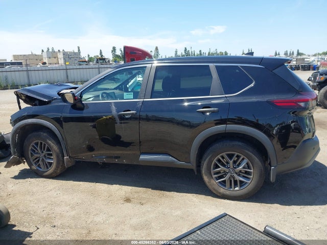 5N1BT3AA9PC928998 Nissan Rogue S Fwd