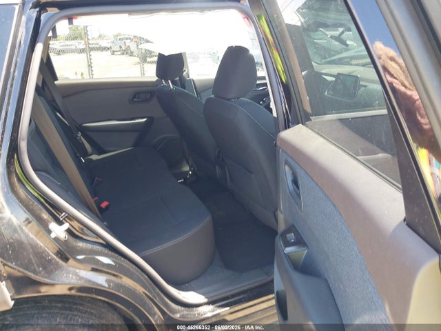 5N1BT3AA9PC928998 Nissan Rogue S Fwd