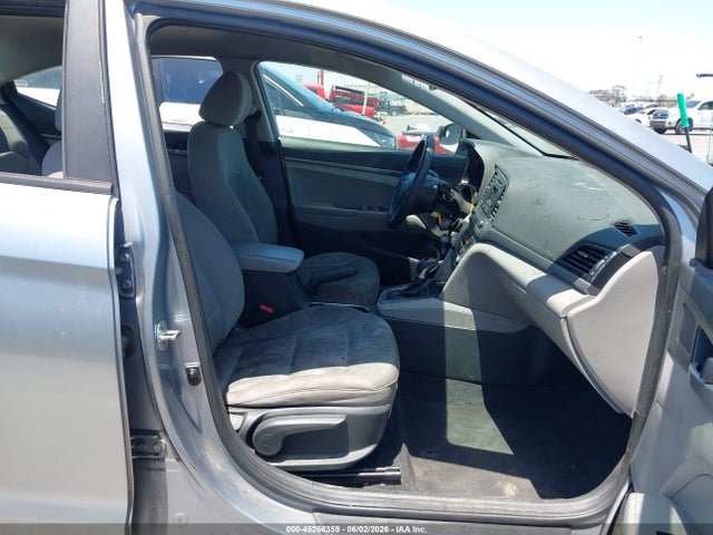 Hyundai ELANTRA SE 2017 5NPD74LFXHH179909 Image 5