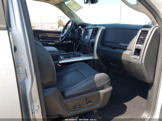 Продаж на аукціоні авто 2017 Ram 2500 Laramie  4x4 6'4 Box, vin: 3C6UR5FL2HG711719, номер лоту: 45266372