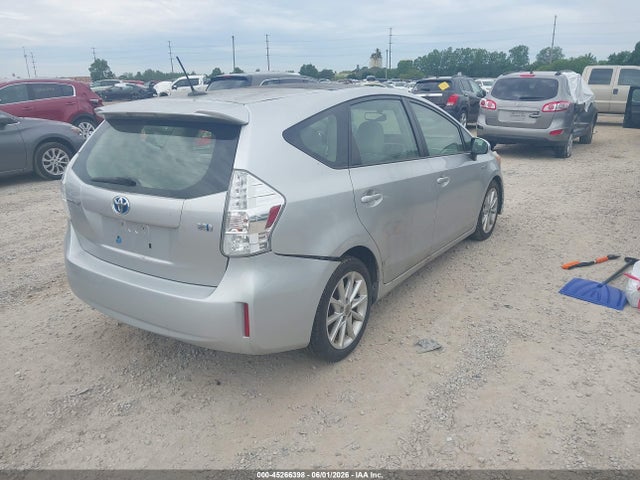 Продажа на аукционе авто 2012 Toyota Prius V Five, vin: JTDZN3EU7C3175323, номер лота: 45266398