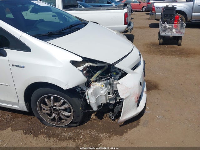 Toyota Prius V Two 2014 JTDZN3EU5EJ011860 Image 6