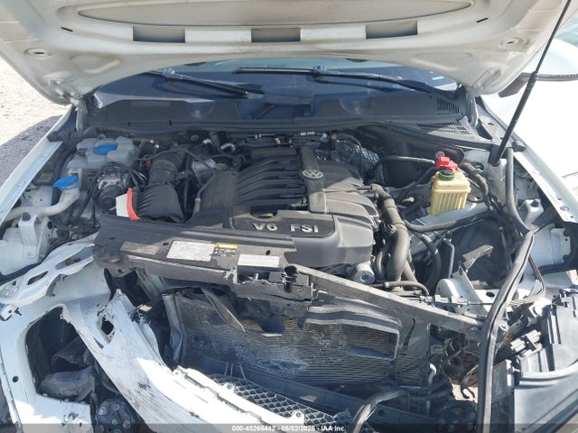 2016 Volkswagen Touareg Vr6 Lux მანქანა იყიდება აუქციონზე, vin: WVGEF9BP7GD001146, აუქციონის ნომერი: 45266442