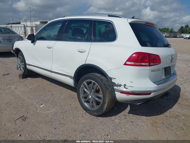 2016 Volkswagen Touareg Vr6 Lux მანქანა იყიდება აუქციონზე, vin: WVGEF9BP7GD001146, აუქციონის ნომერი: 45266442